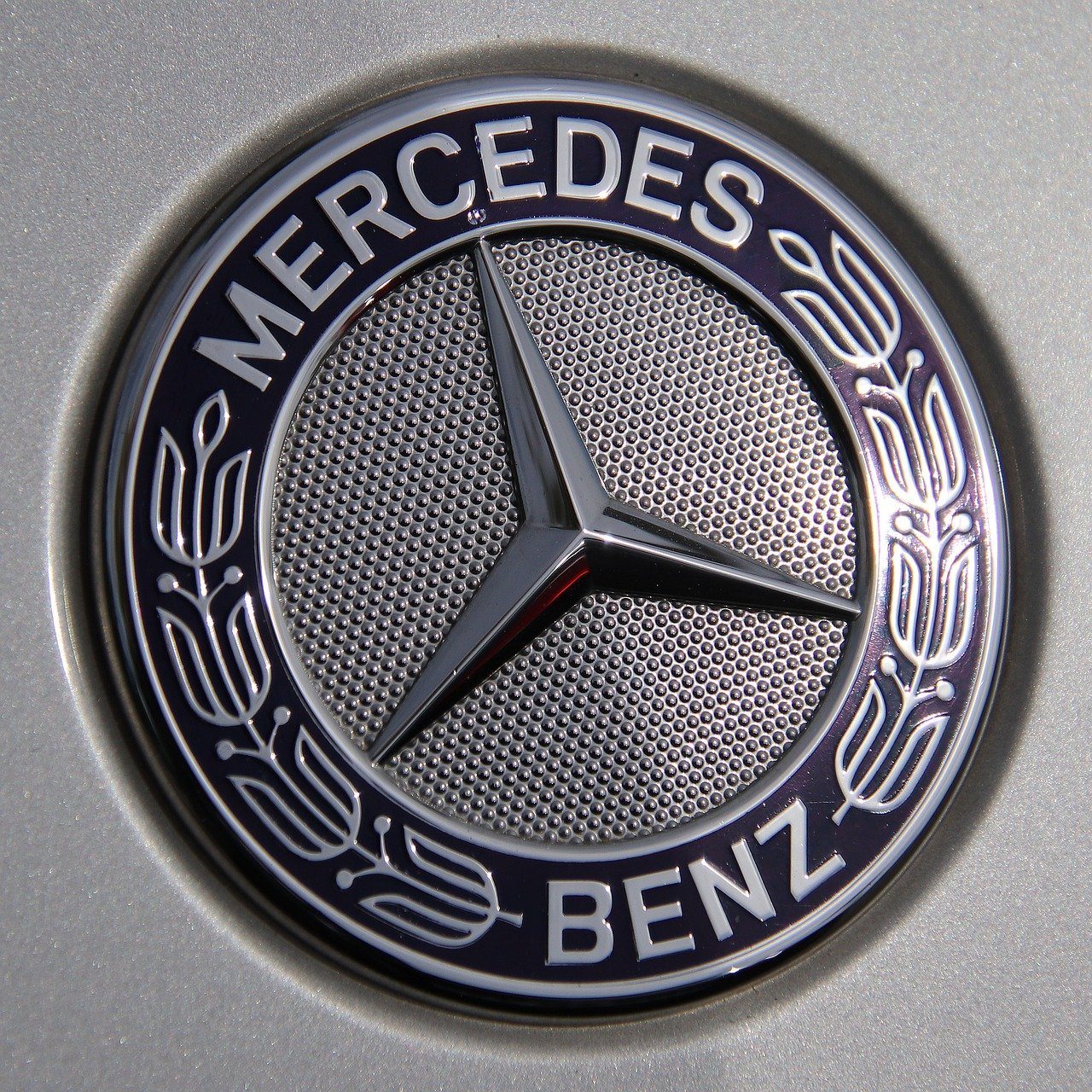 Значки мерседес спринтер. Эмблема Мерседес. Mercedes-Benz значок. Значок мерса. Логотип автомобиля Мерседес.