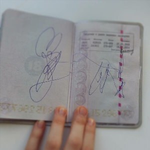 Рисунки в паспорте ручкой