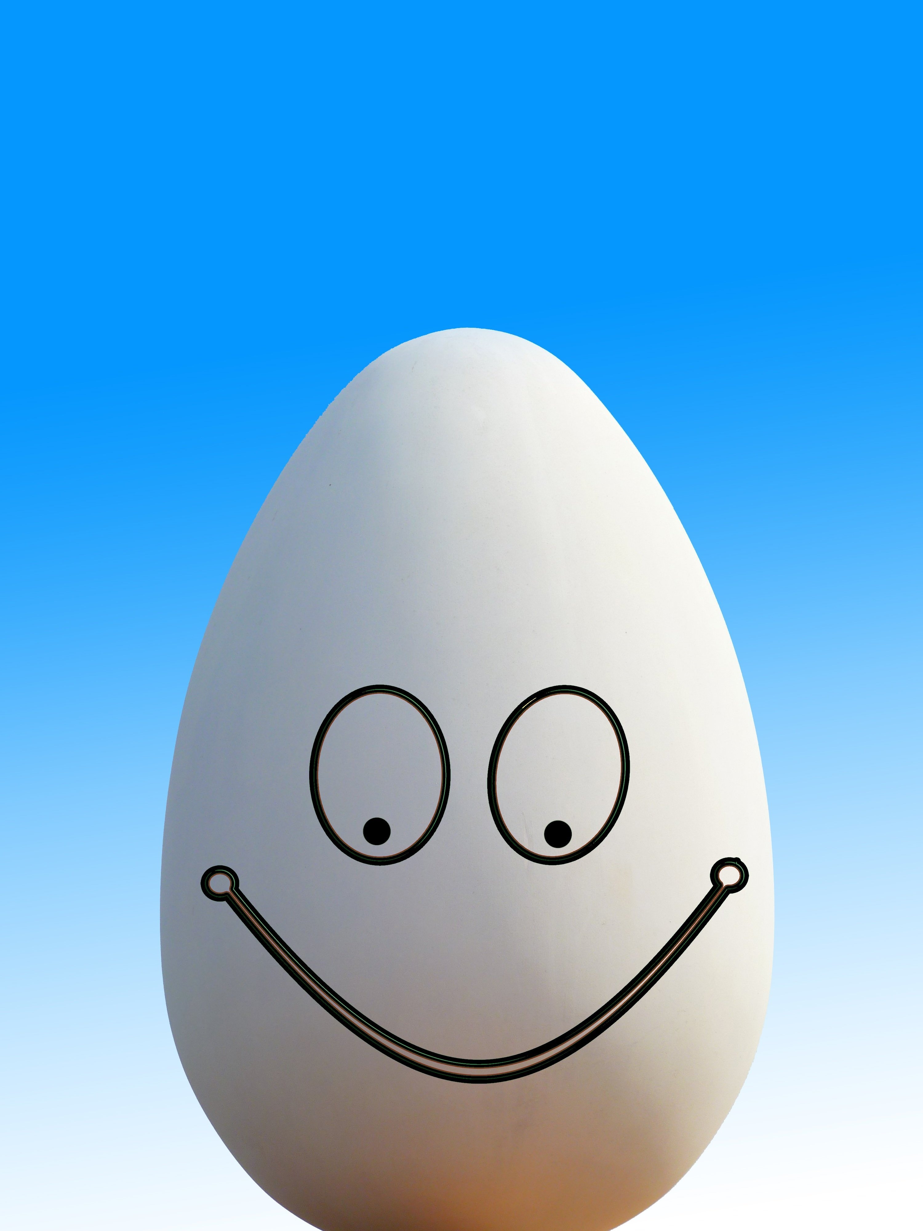 Глупые яйца. Веселые яйца. Веселые пасхальные яйца. Яйцо с улыбкой. Смешные рожицы на пасхальных яйцах.